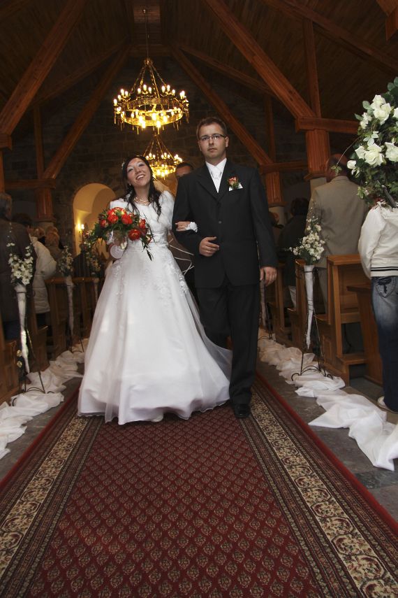 Fotograf na ślub - zdjęcia z kościoła - galeria